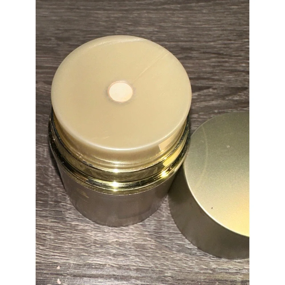 Stila Stay All Day Foundation Light 3 Liquid Face Makeup 1.0 fl oz‎ 30 ml